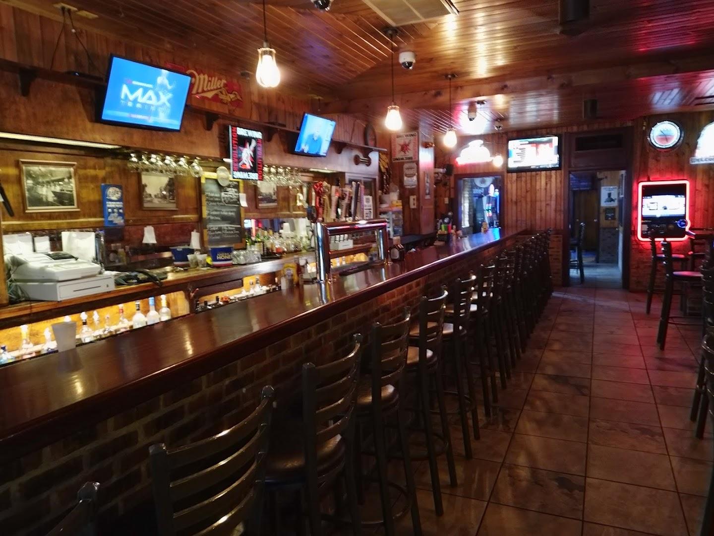 Hink's Bar & Grill