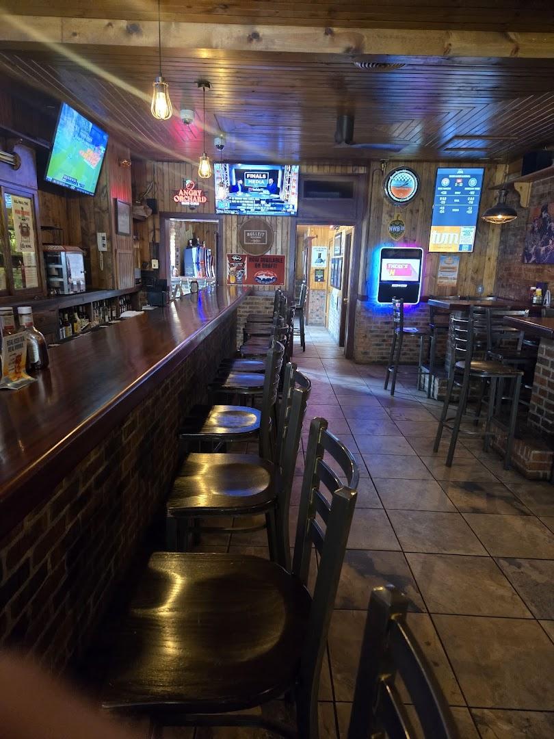 Hink's Bar & Grill